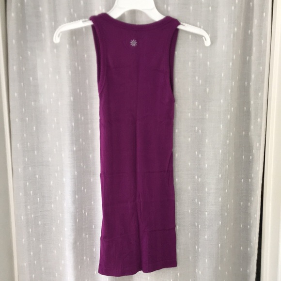 Athleta Ribbed Tank - extra small - Picture 4 of 5